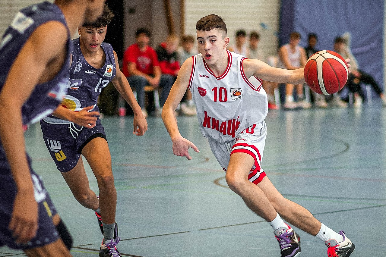 JBBL KLASSENERHALT IN ZWEI HART UMKÄMPFTEN SPIELEN Würzburg Baskets